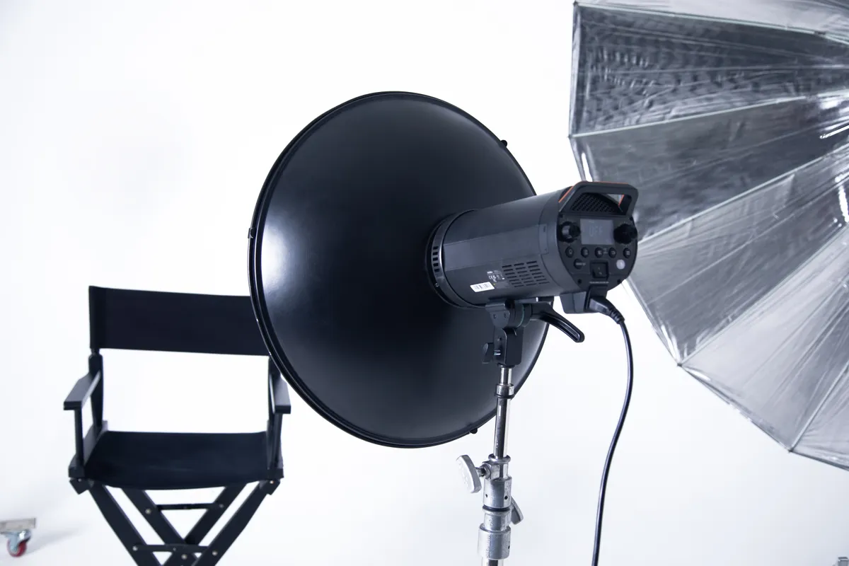 Jaka lampa błyskowa zewnętrzna jest najlepsza do fotografii studyjnej - test i porównanie modeli